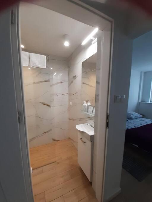 Apartament Lubmarex 1 Aleja Solidarnosci 71 Warszawa